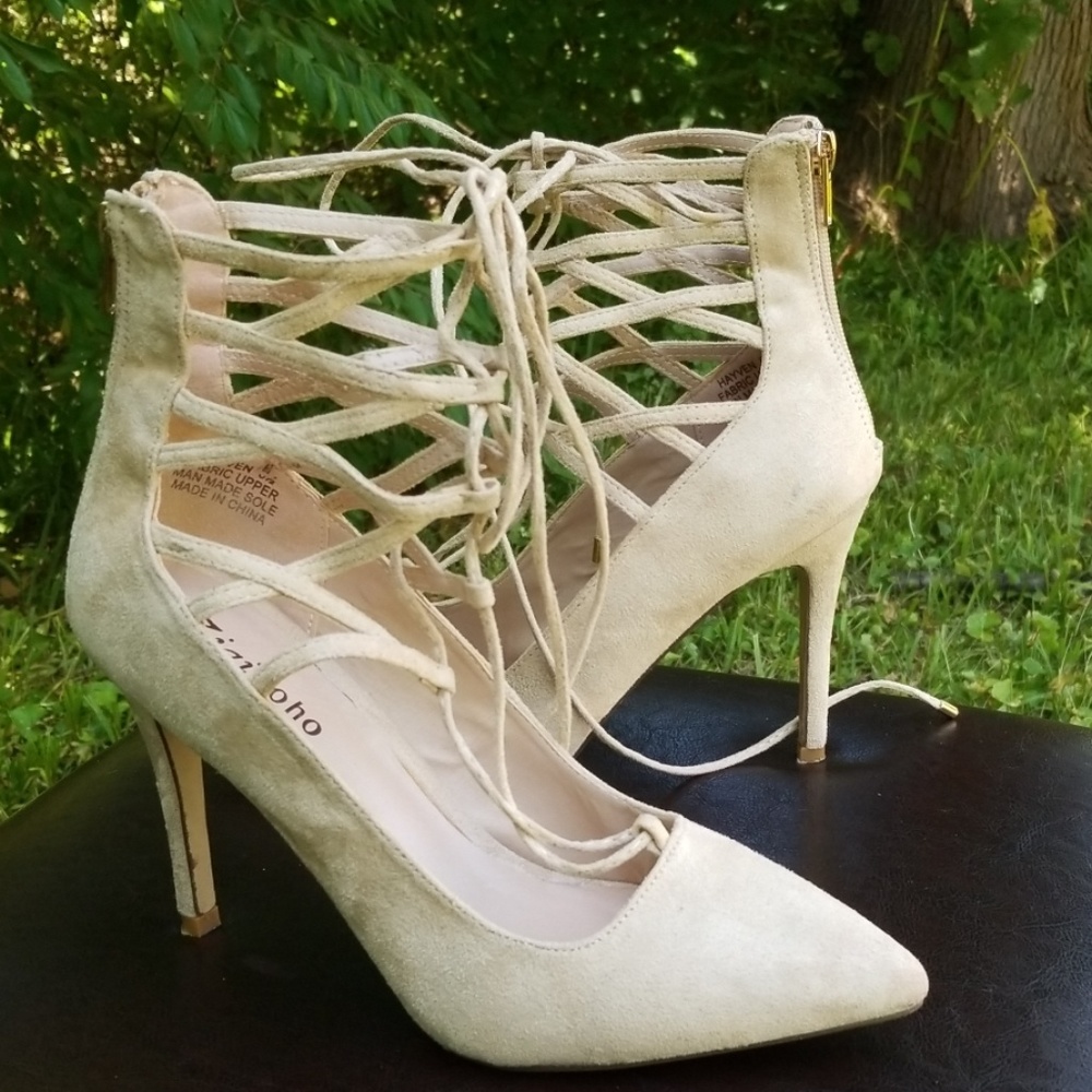 Cream Lace/tie heels